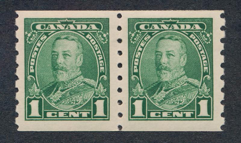 CANADA 228 MINT VF HINGED 1c GREEN COIL PAIR KGV